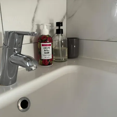 ღ La Rochelaise • Vue Sur Le Vieux-port *